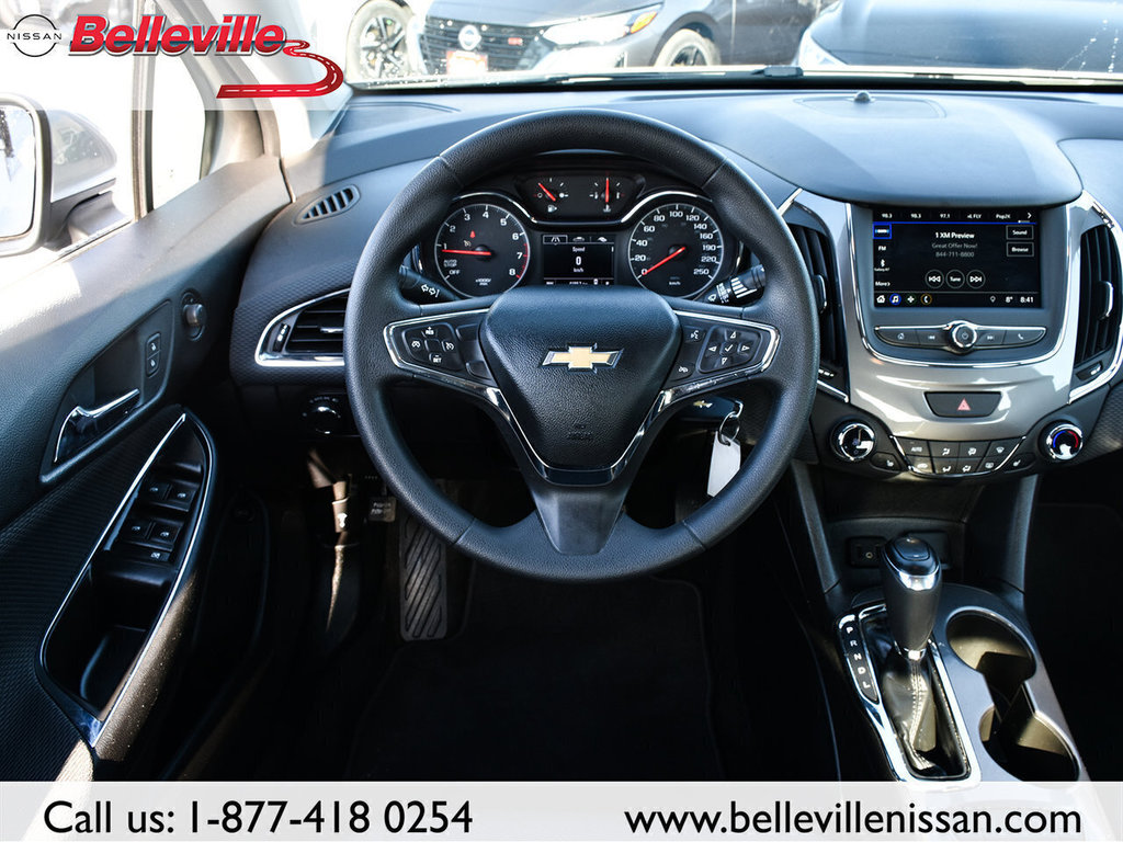 2019 Chevrolet Cruze in Belleville, Ontario - 14 - w1024h768px