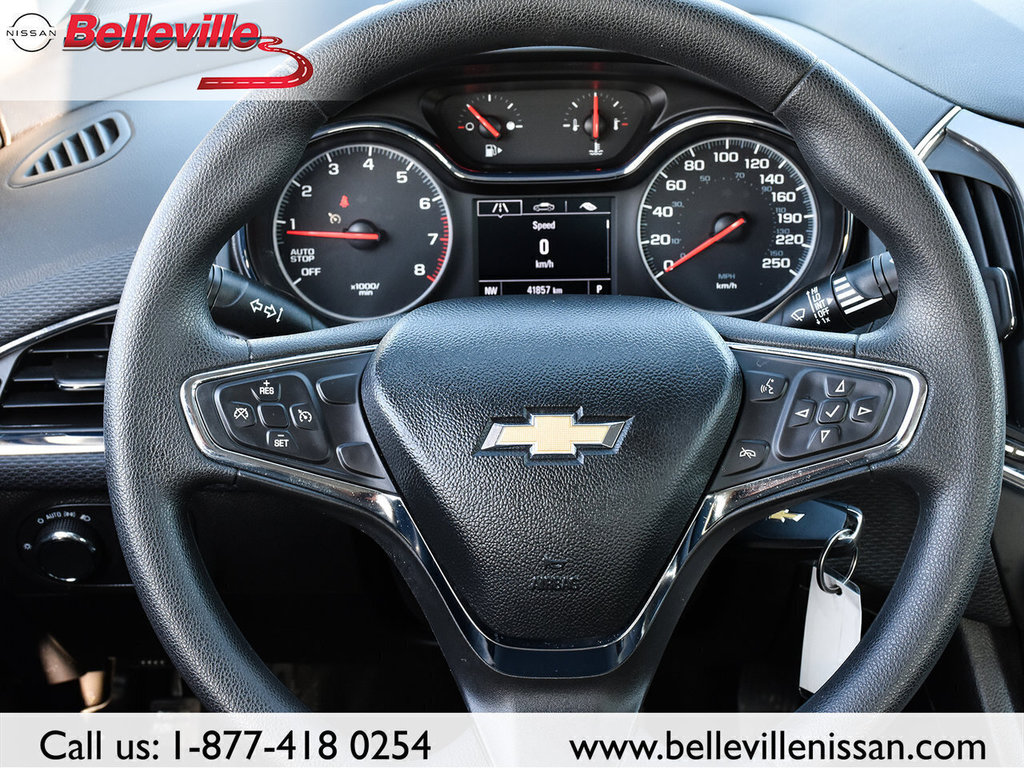 2019 Chevrolet Cruze in Belleville, Ontario - 15 - w1024h768px