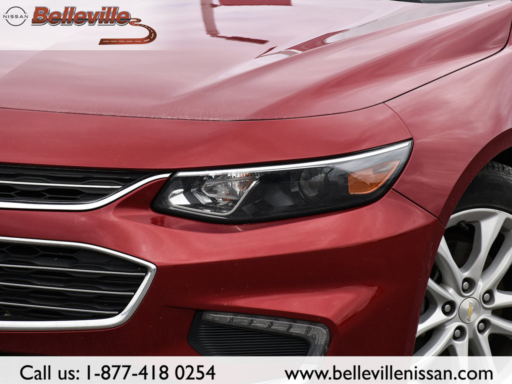 2017 Chevrolet Malibu in Belleville, Ontario - 2 - w1024h768px