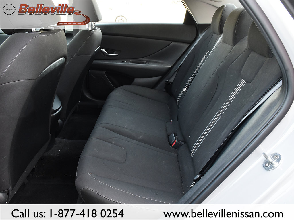 2021 Hyundai Elantra in Belleville, Ontario - 15 - w1024h768px