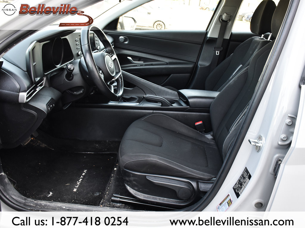 2021 Hyundai Elantra in Belleville, Ontario - 12 - w1024h768px