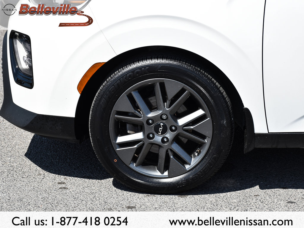 2022 Kia Soul in Belleville, Ontario - 4 - w1024h768px