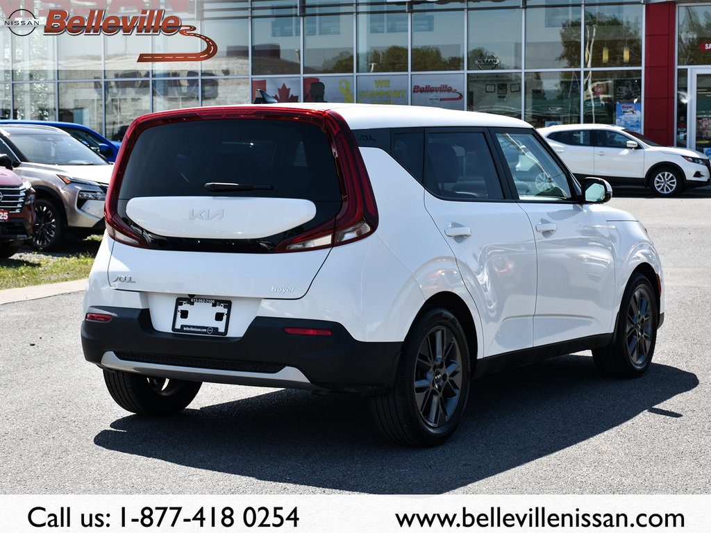 2022 Kia Soul in Belleville, Ontario - 8 - w1024h768px