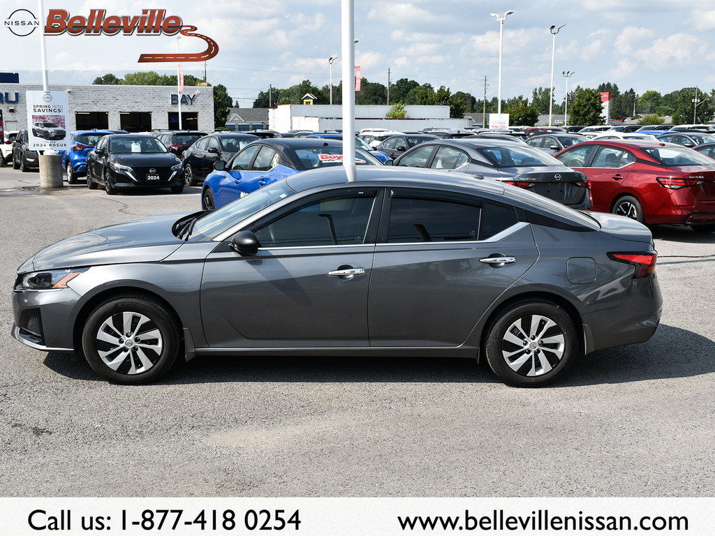 2024 Nissan Altima in Pickering, Ontario - 3 - w1024h768px