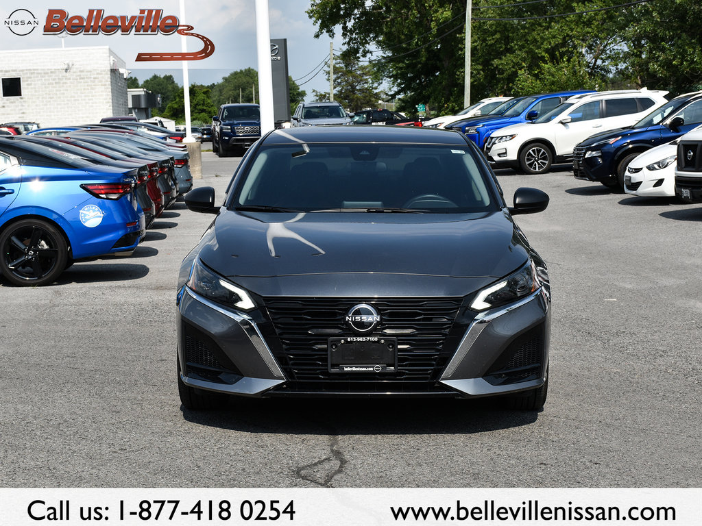 2024 Nissan Altima in Pickering, Ontario - 2 - w1024h768px