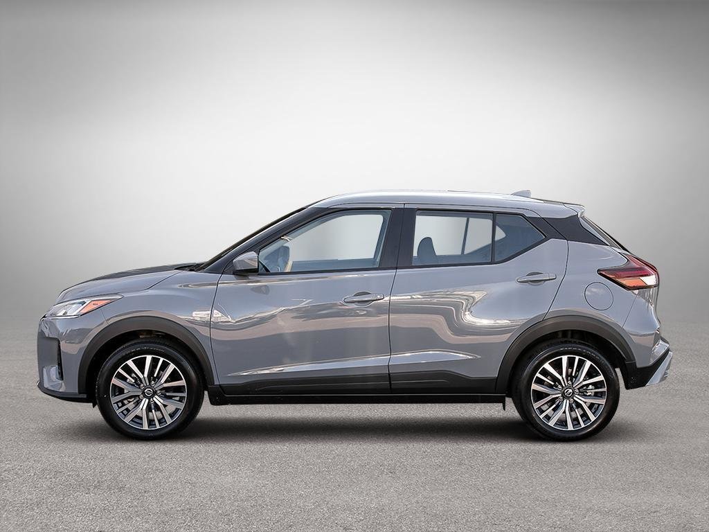 2025 Nissan KICKS PLAY in Pickering, Ontario - 3 - w1024h768px