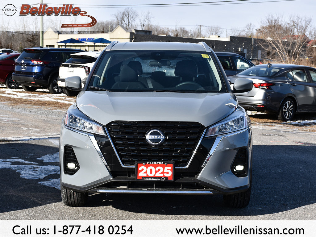 2025 Nissan Kicks Play in Pickering, Ontario - 2 - w1024h768px