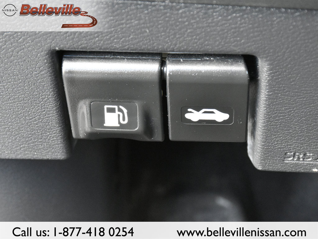2020 Nissan Kicks in Belleville, Ontario - 14 - w1024h768px