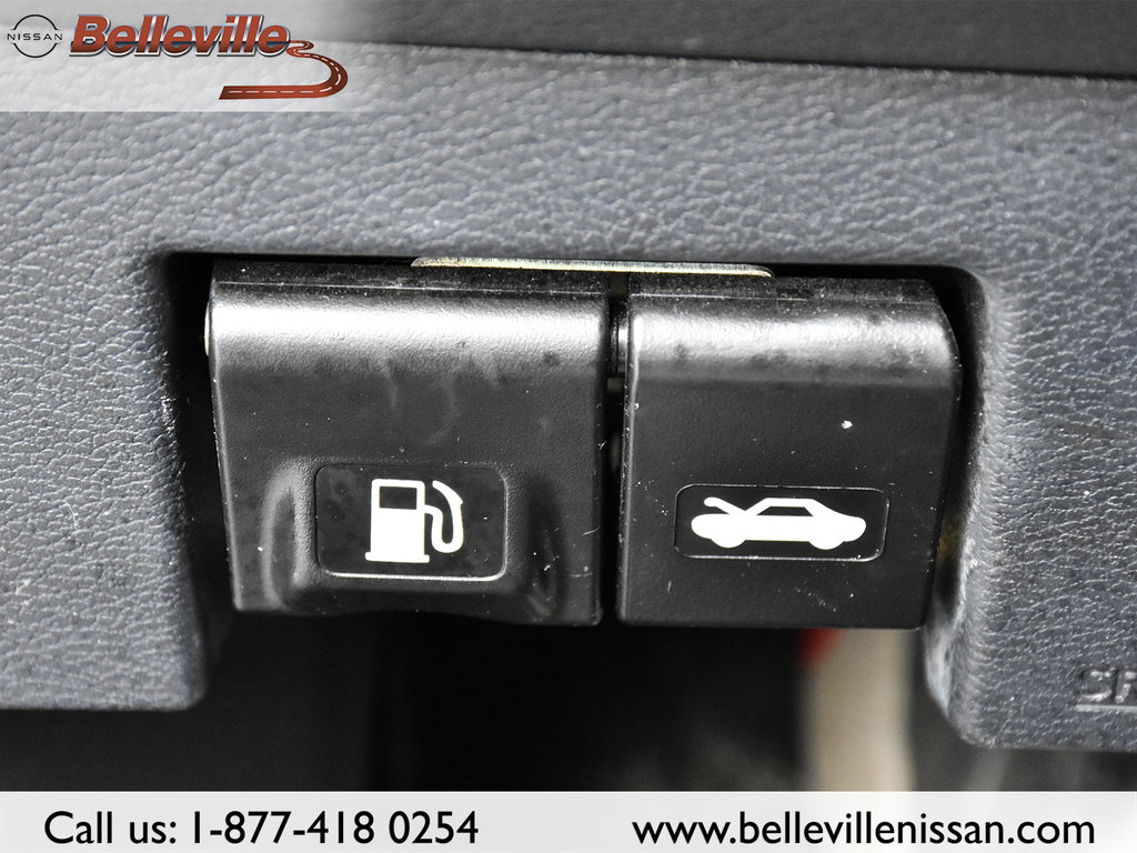 2021 Nissan Kicks in Belleville, Ontario - 15 - w1024h768px