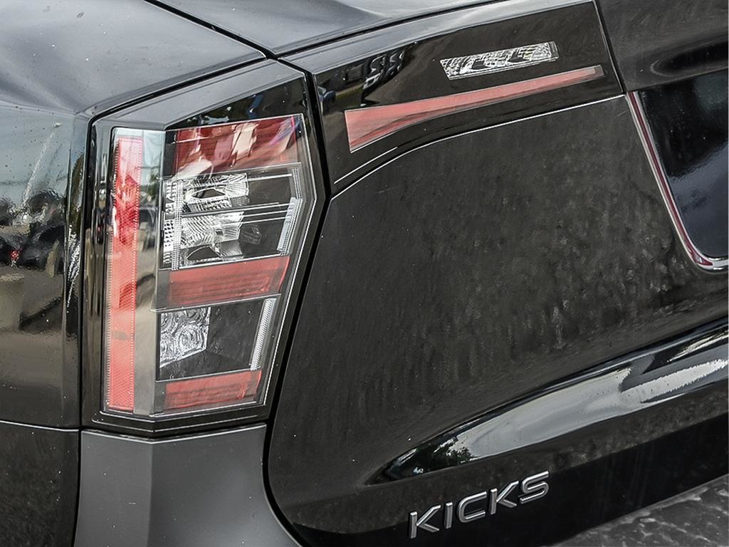 2025 Nissan KICKS in Pickering, Ontario - 8 - w1024h768px