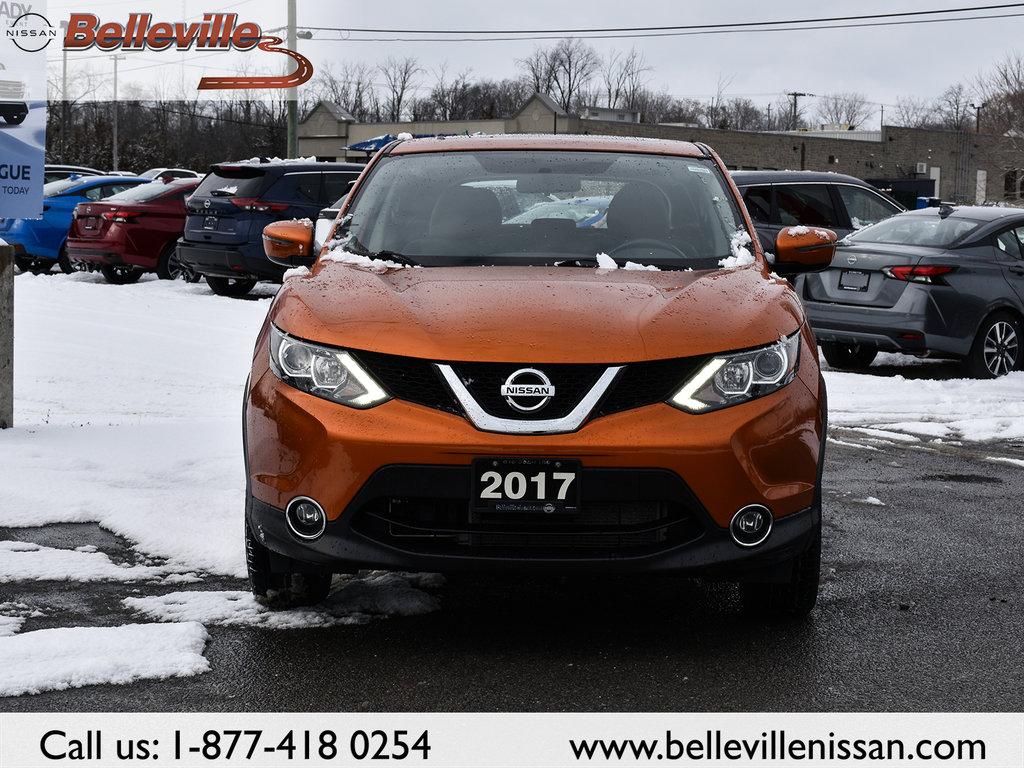 2017 Nissan Qashqai in Belleville, Ontario - 2 - w1024h768px