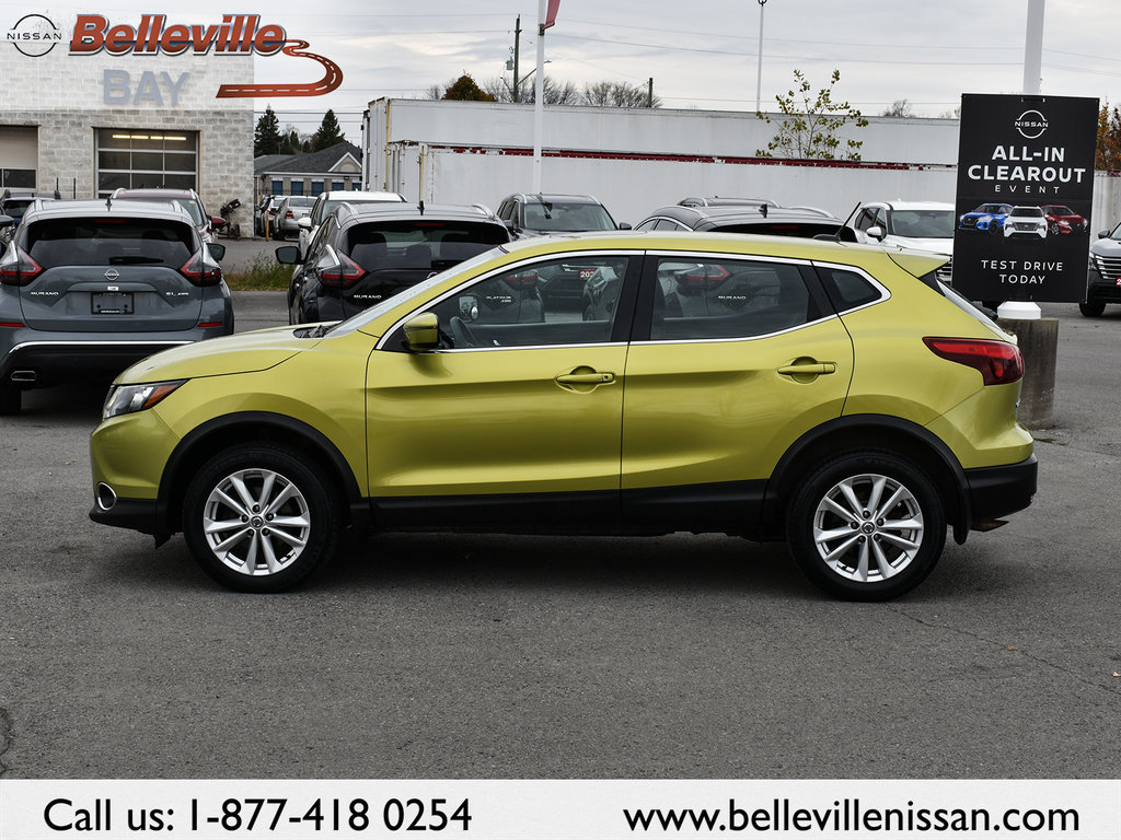 2018 Nissan Qashqai in Pickering, Ontario - 5 - w1024h768px