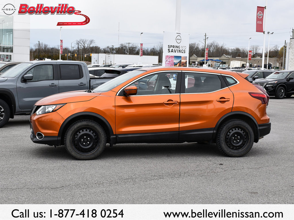 2019 Nissan Qashqai in Belleville, Ontario - 3 - w1024h768px