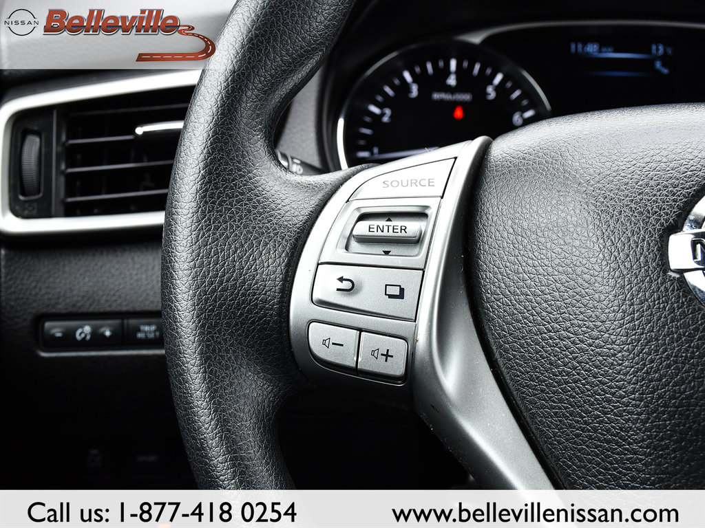 2016 Nissan Rogue in Belleville, Ontario - 25 - w1024h768px