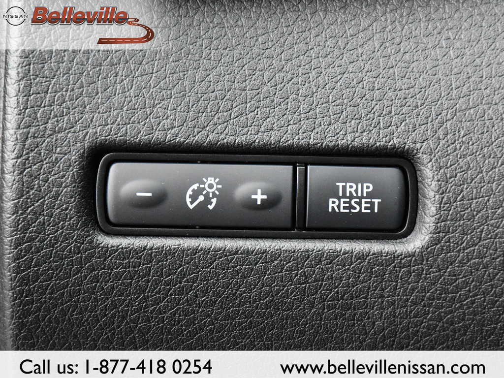 2020 Nissan Rogue in Belleville, Ontario - 15 - w1024h768px