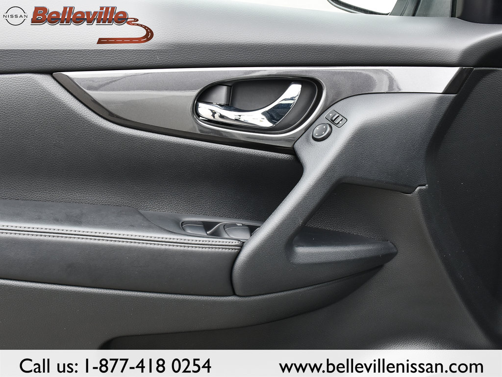 2020 Nissan Rogue in Belleville, Ontario - 10 - w1024h768px