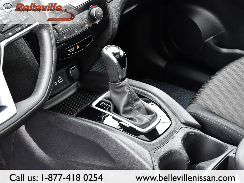 2020 Nissan Rogue in Belleville, Ontario - 11 - w1024h768px