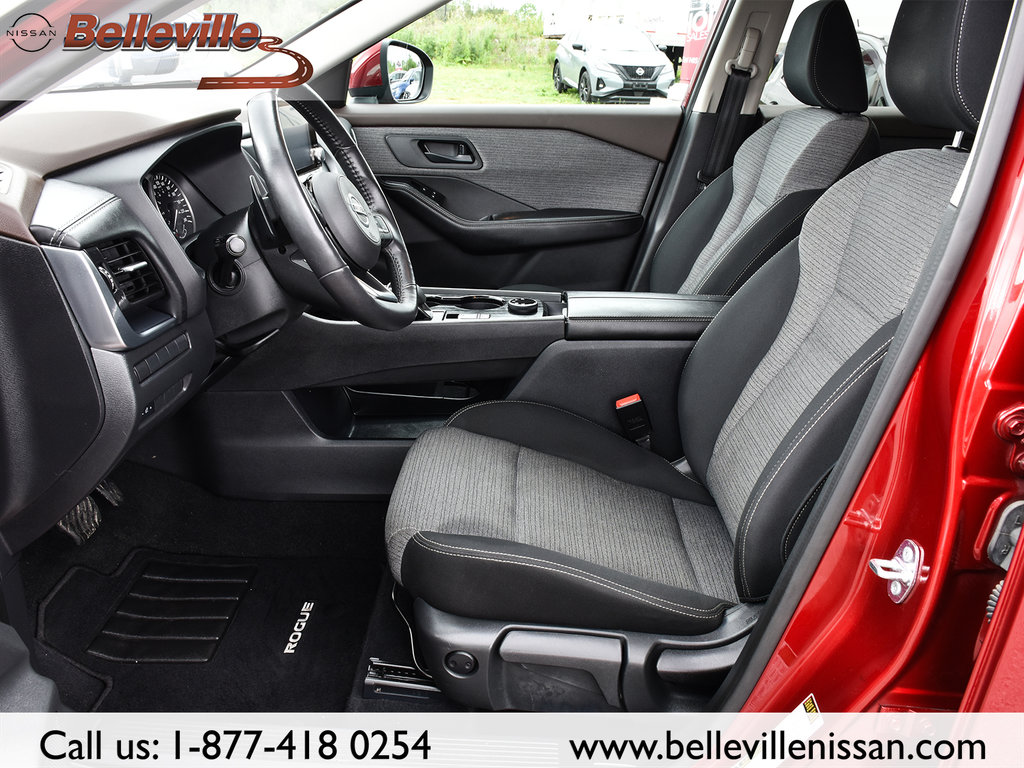 2021 Nissan Rogue in Belleville, Ontario - 12 - w1024h768px