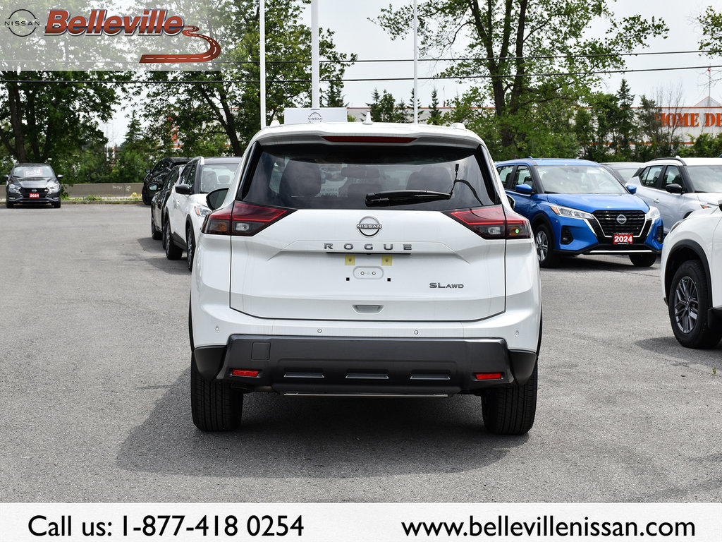 2024 Nissan Rogue in Pickering, Ontario - 7 - w1024h768px