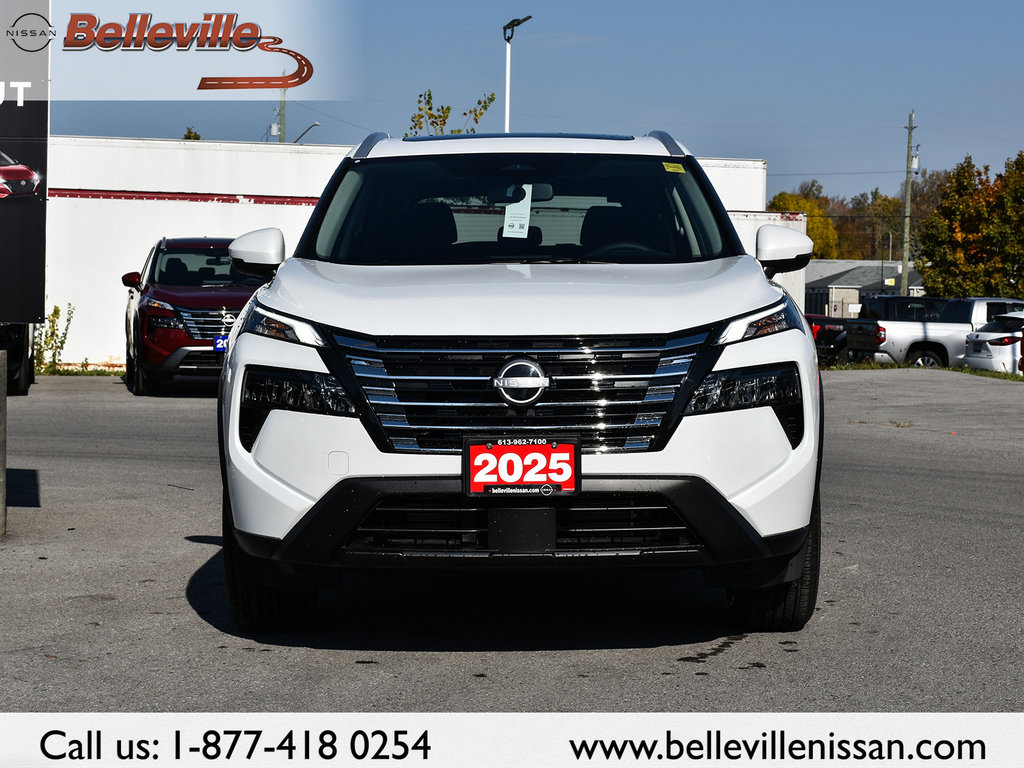 2025 Nissan Rogue in Pickering, Ontario - 2 - w1024h768px