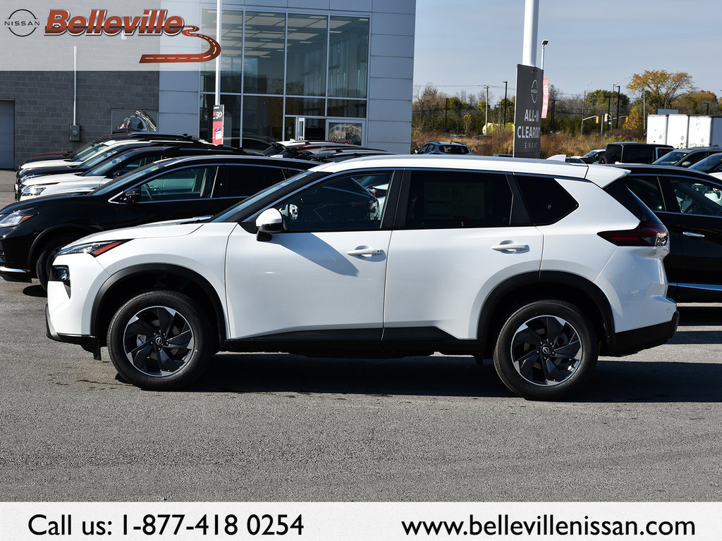 2025 Nissan Rogue in Pickering, Ontario - 5 - w1024h768px