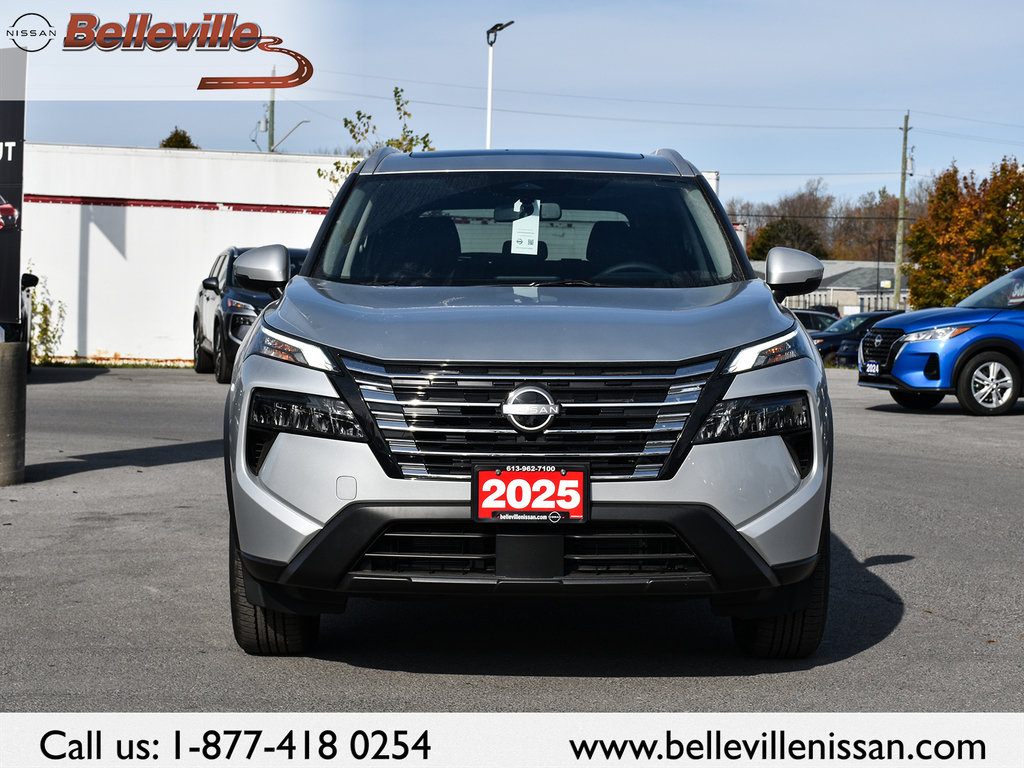 2025 Nissan Rogue in Pickering, Ontario - 3 - w1024h768px