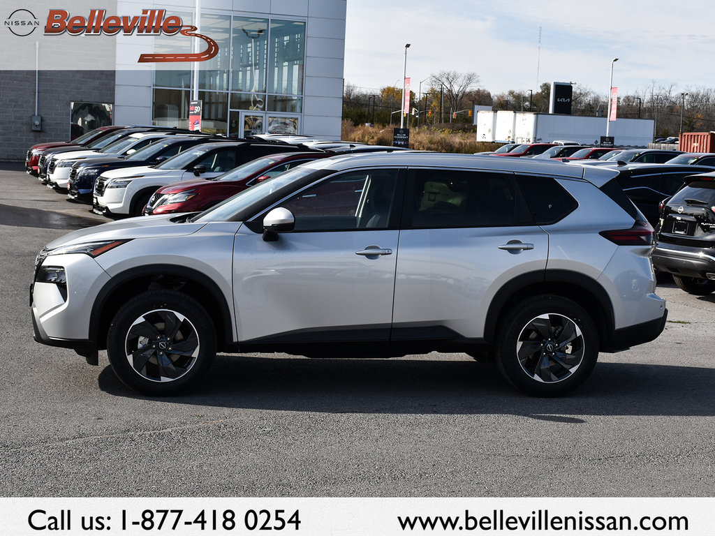 2025 Nissan Rogue in Pickering, Ontario - 5 - w1024h768px