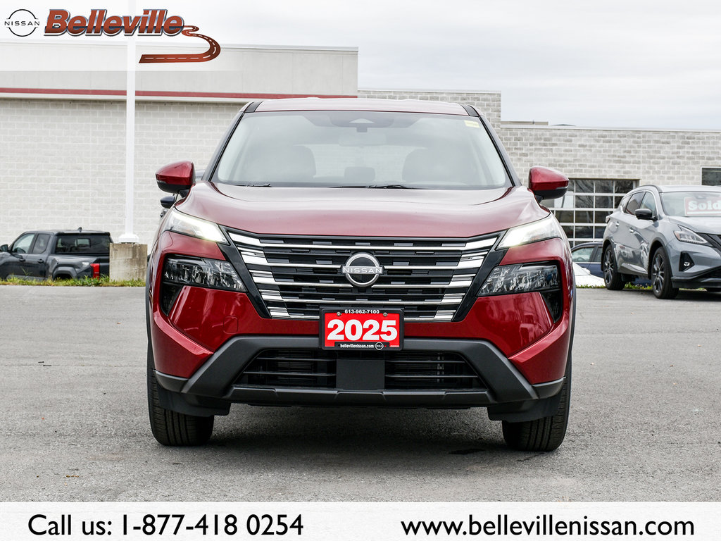 2025 Nissan Rogue in Pickering, Ontario - 3 - w1024h768px