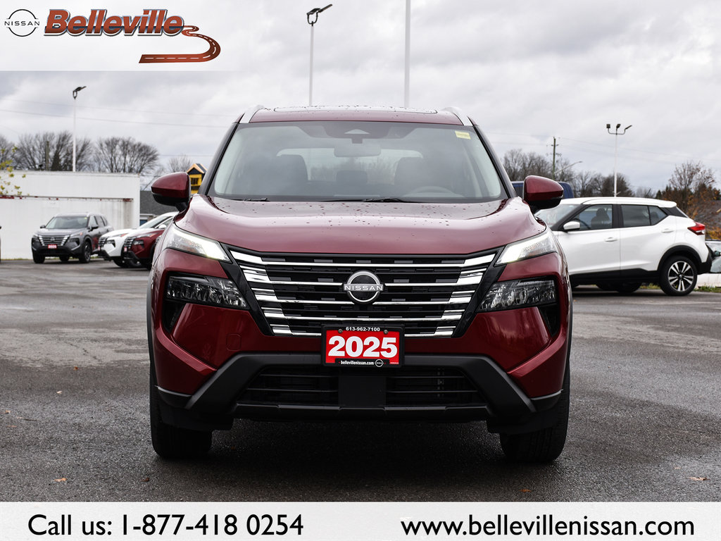 2025 Nissan Rogue in Pickering, Ontario - 3 - w1024h768px