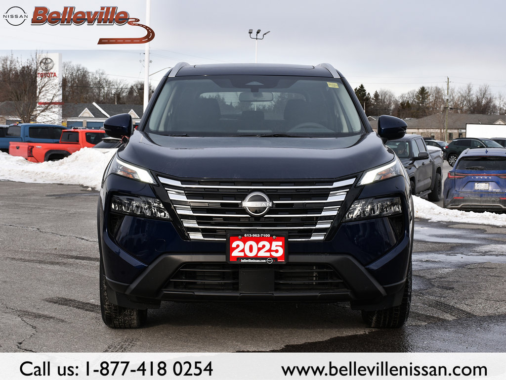 2025 Nissan Rogue in Pickering, Ontario - 2 - w1024h768px