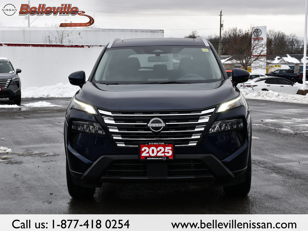 2025 Nissan Rogue in Pickering, Ontario - 2 - w1024h768px