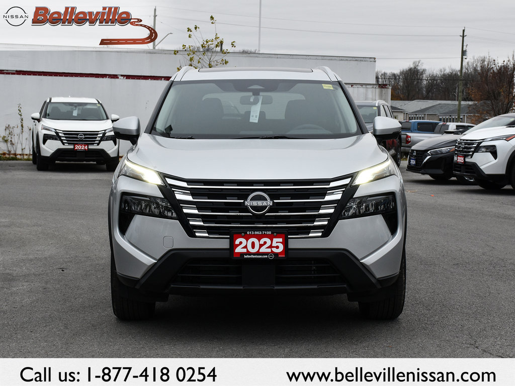 2025 Nissan Rogue in Pickering, Ontario - 2 - w1024h768px