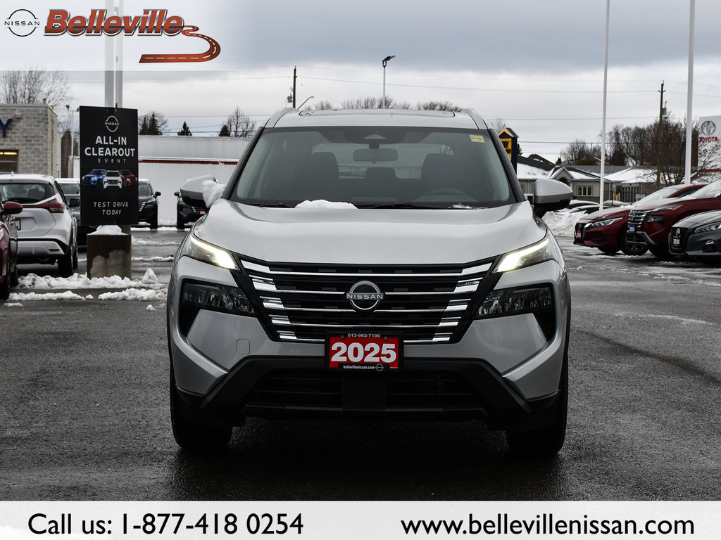 2025 Nissan Rogue in Pickering, Ontario - 2 - w1024h768px