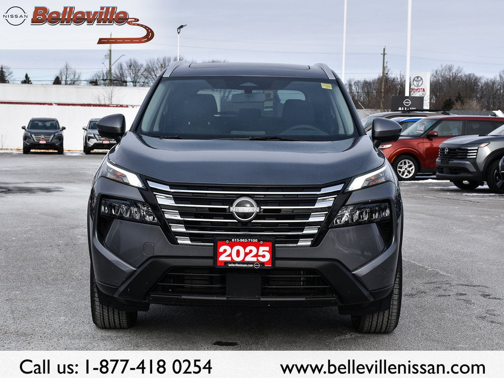 2025 Nissan Rogue in Pickering, Ontario - 2 - w1024h768px