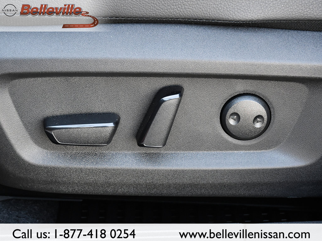 2025 Nissan Rogue in Pickering, Ontario - 14 - w1024h768px