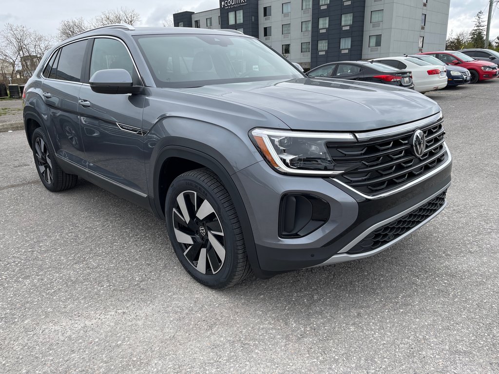 2024 Volkswagen ATLAS CROSS SPORT in Pickering, Ontario - 3 - w1024h768px