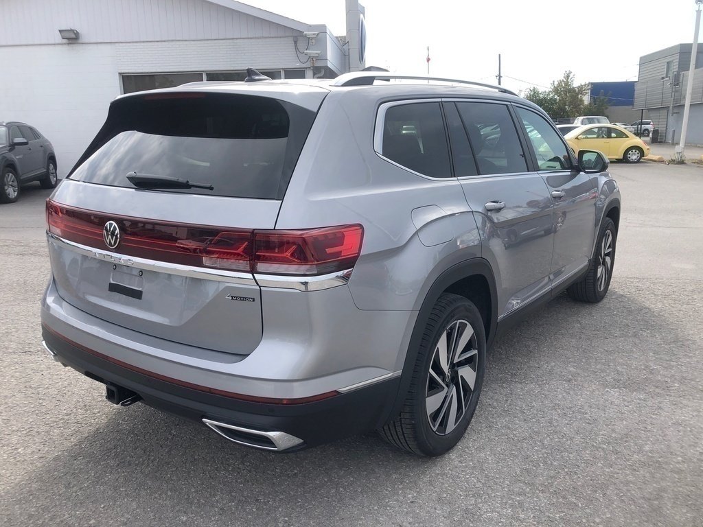 2024 Volkswagen Atlas in Pickering, Ontario - 3 - w1024h768px