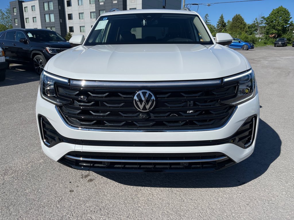 2024 Volkswagen Atlas in Pickering, Ontario - 2 - w1024h768px