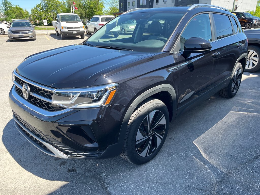 2024 Volkswagen Taos in Pickering, Ontario - 1 - w1024h768px