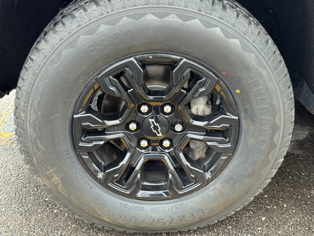 2023 Chevrolet Silverado 1500 ZR2-4