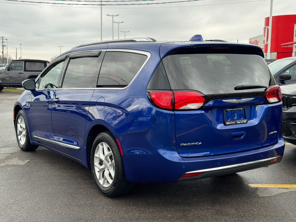 2020 Chrysler Pacifica Limited-1