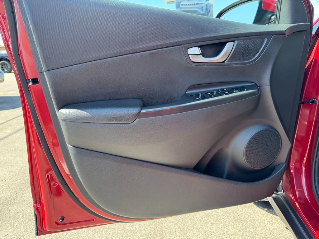 Hyundai Kona SEL Plus 2020-5