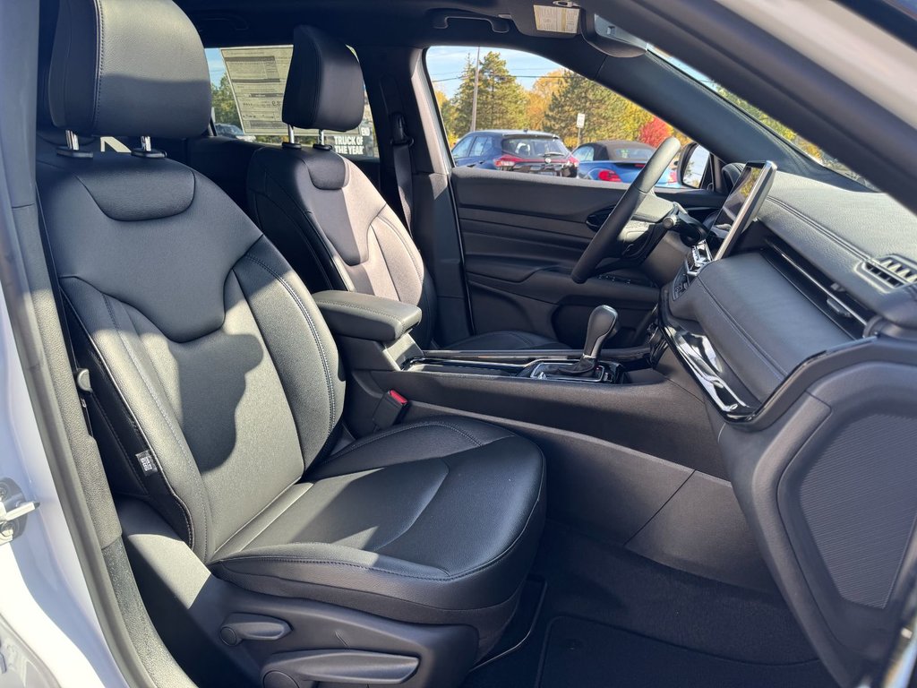 2026 Jeep Compass LIMITED-7