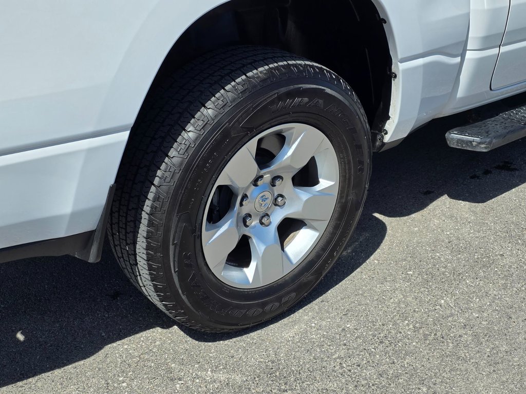 2023 Ram 1500 Big Horn/Lone Star-6