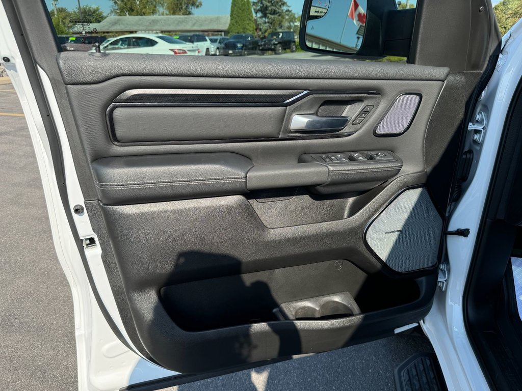 2025 Ram 1500 SPORT-7