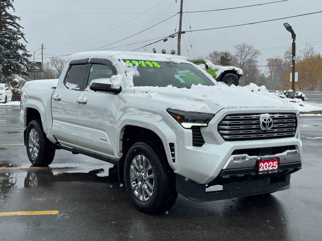 2025 Toyota Tacoma Hybrid / Navigation / Power Side Steps-4