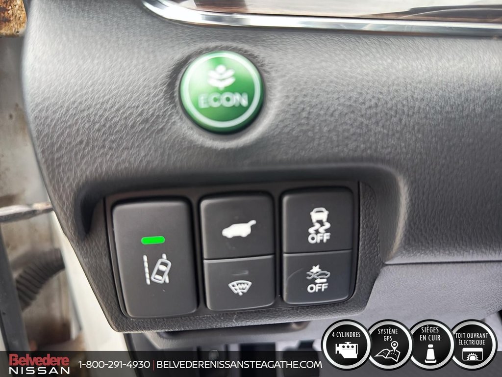 Honda CR-V Touring cuir toit navigation 2016 à Ste-Agathe des Monts, Québec - 16 - w1024h768px