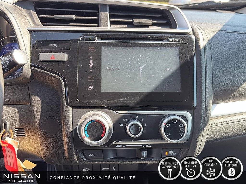 2016 Honda Fit LX in Ste-Agathe des Monts, Quebec - 18 - w1024h768px