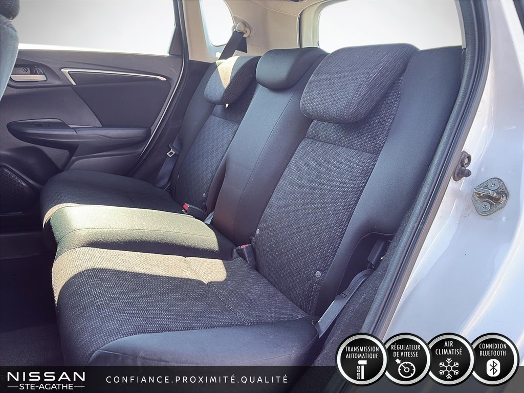 2016 Honda Fit LX in Ste-Agathe des Monts, Quebec - 9 - w1024h768px