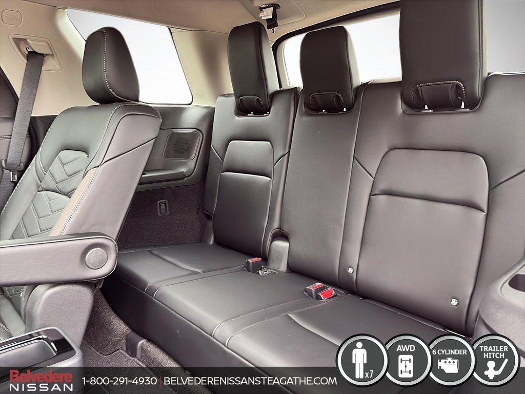 Nissan Pathfinder Platinum CUIR TOIT PANO JANTES 20PO 2024 à Ste-Agathe des Monts, Québec - 11 - w1024h768px
